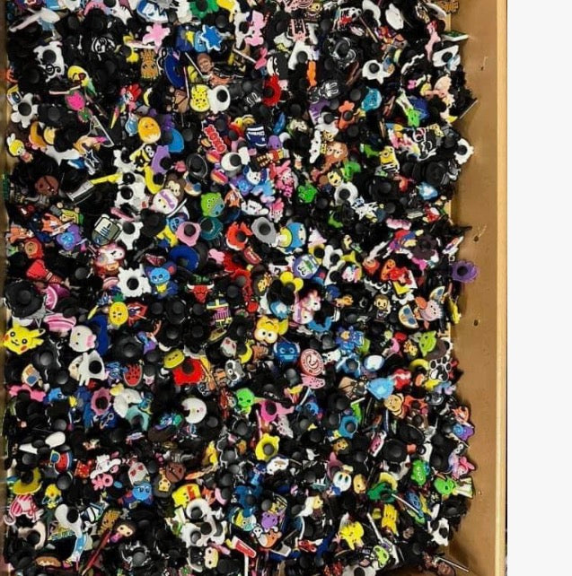 Bag of 100 Shoe Charms
